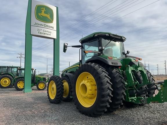 Image of John Deere 8R 370 equipment image 4