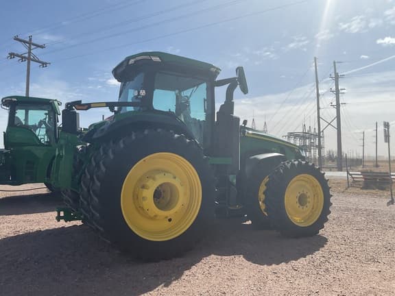 Image of John Deere 8R 370 equipment image 2