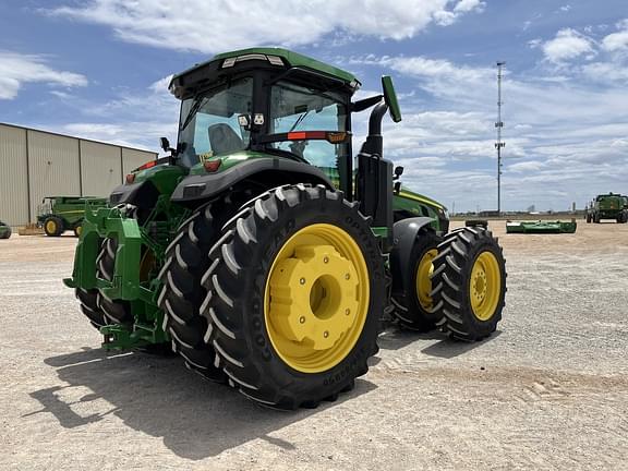 Image of John Deere 8R 370 equipment image 4