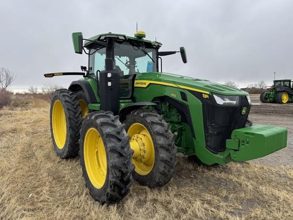 Image of John Deere 8R 370 equipment image 2