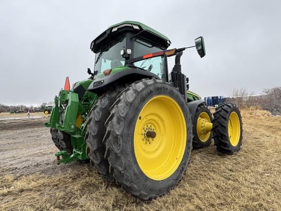Image of John Deere 8R 370 equipment image 4