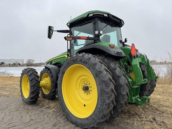 Image of John Deere 8R 370 equipment image 2