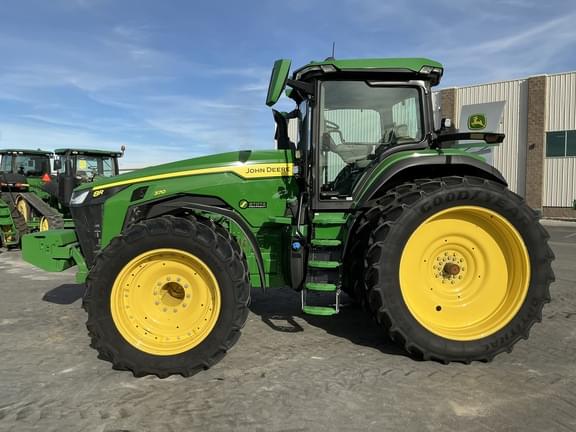 Image of John Deere 8R 370 equipment image 1