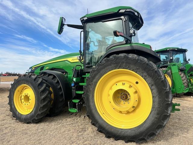 Image of John Deere 8R 370 equipment image 4