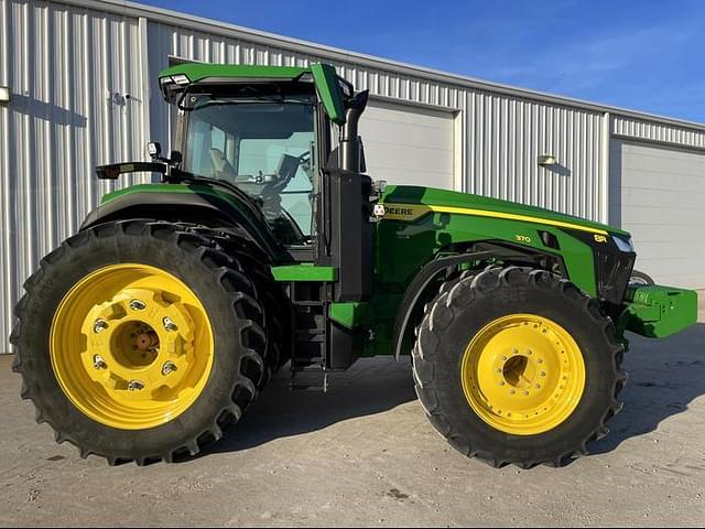 Image of John Deere 8R 370 equipment image 2