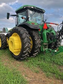 Image of John Deere 8R 370 equipment image 2