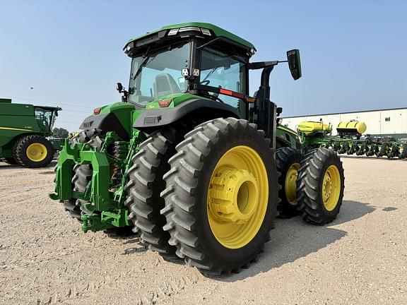 Image of John Deere 8R 370 equipment image 4