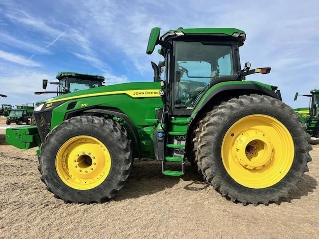 Image of John Deere 8R 370 equipment image 2