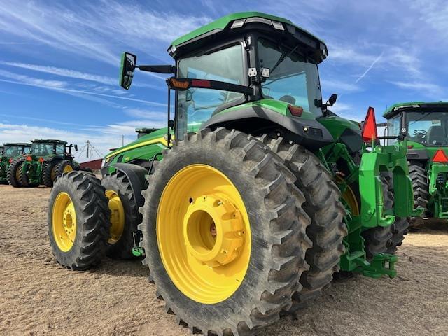 Image of John Deere 8R 370 equipment image 4