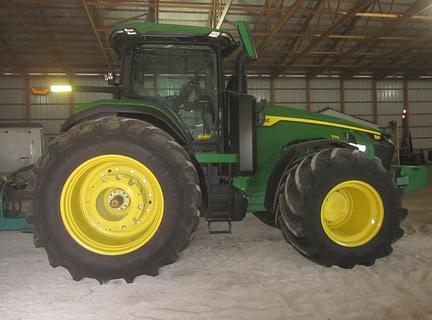 Image of John Deere 8R 370 equipment image 2