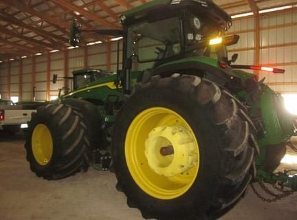 Image of John Deere 8R 370 equipment image 4