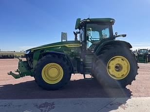 Main image John Deere 8R 370 5