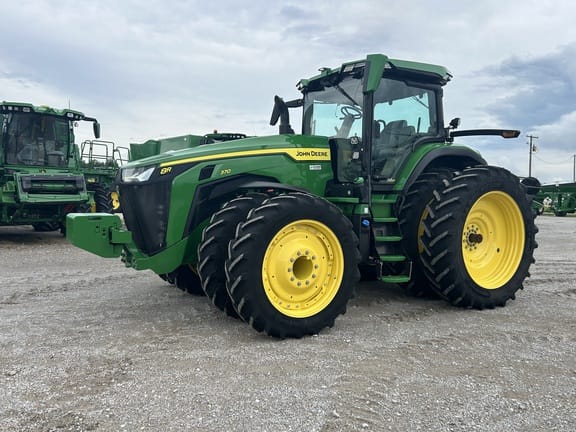 2023 John Deere 8R 370 Equipment Image0