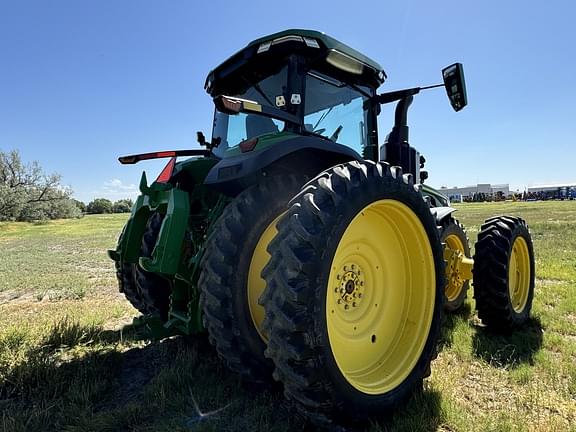 Image of John Deere 8R 370 equipment image 2