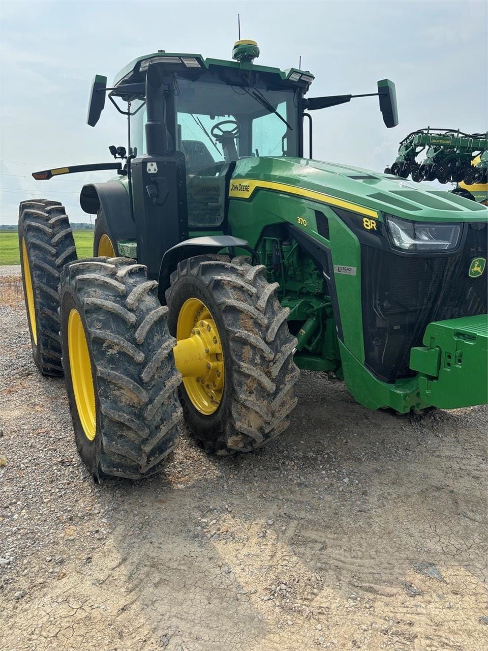 2023 John Deere 8R 370 Equipment Image0