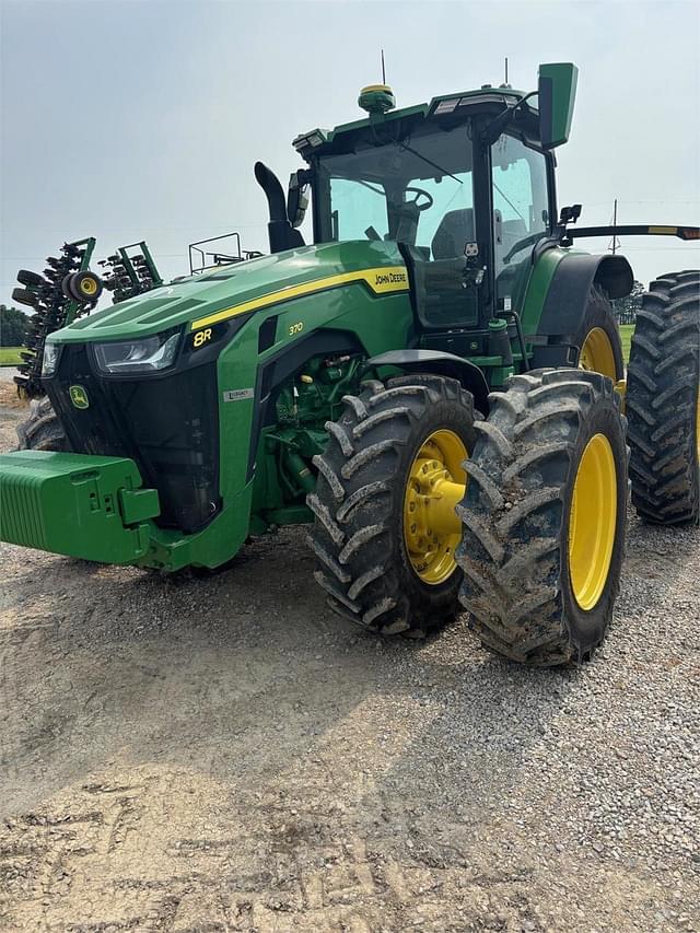 Image of John Deere 8R 370 equipment image 1