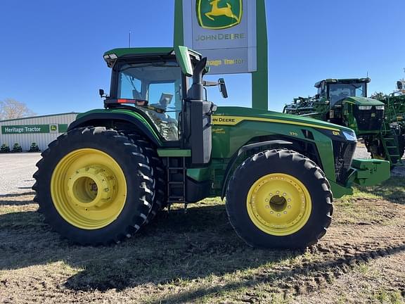 Image of John Deere 8R 370 equipment image 1