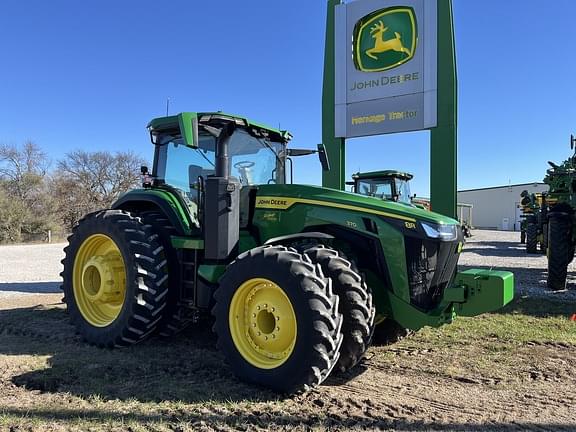 Image of John Deere 8R 370 equipment image 1