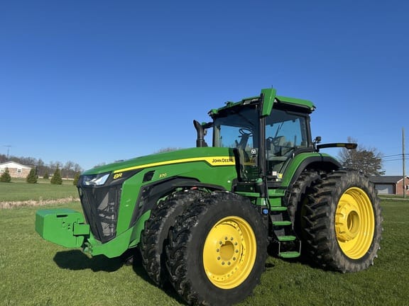 2023 John Deere 8R 370 Equipment Image0