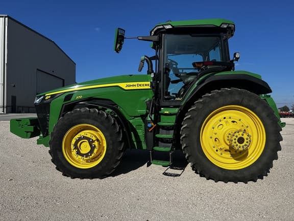 Image of John Deere 8R 370 equipment image 1
