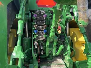 Main image John Deere 8R 370 16