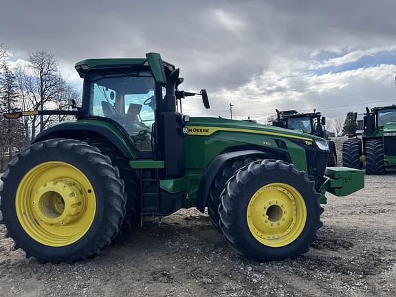 Image of John Deere 8R 370 equipment image 1