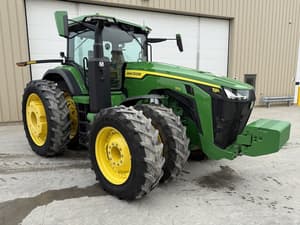 2023 John Deere 8R 370 Image