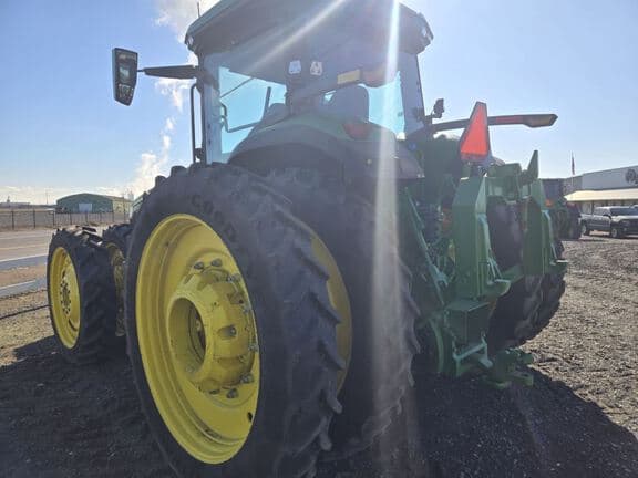 Image of John Deere 8R 370 equipment image 2