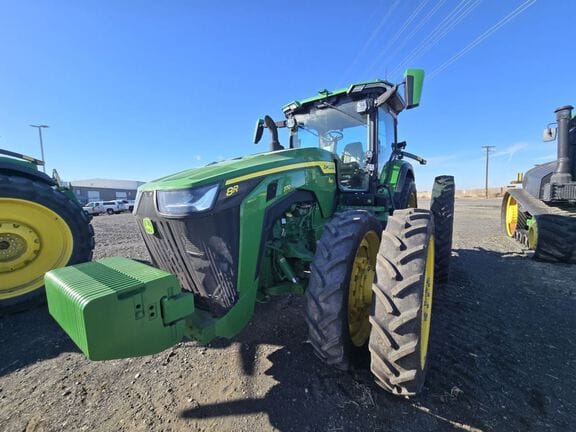 2023 John Deere 8R 370 Equipment Image0