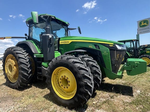 2023 John Deere 8R 370 Equipment Image0