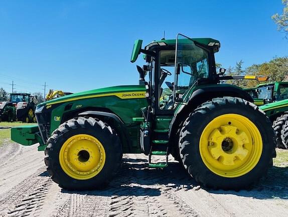 Image of John Deere 8R 370 equipment image 1