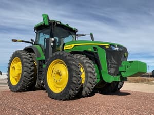 2023 John Deere 8R 370 Image