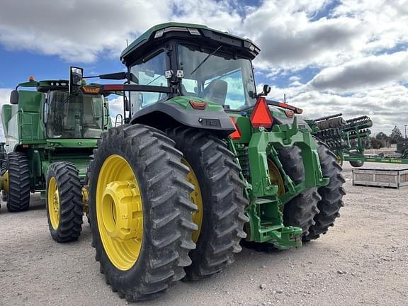 Image of John Deere 8R 370 equipment image 1