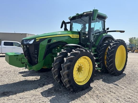 Image of John Deere 8R 370 equipment image 2