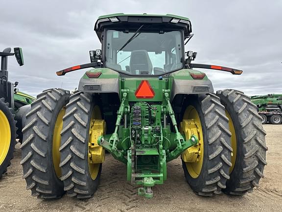 Image of John Deere 8R 370 equipment image 2