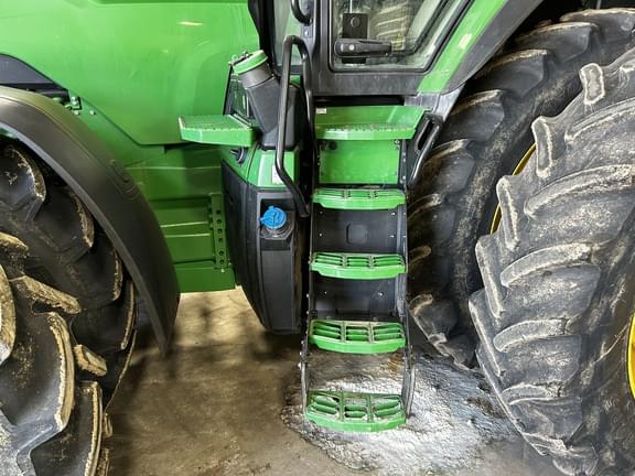 Image of John Deere 8R 370 equipment image 2