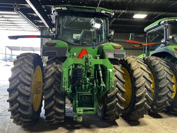 Image of John Deere 8R 370 equipment image 1