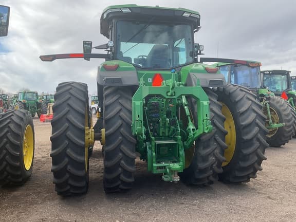 Image of John Deere 8R 370 equipment image 2