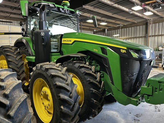 2023 John Deere 8R 370 Equipment Image0