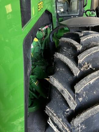 Image of John Deere 8R 370 equipment image 3