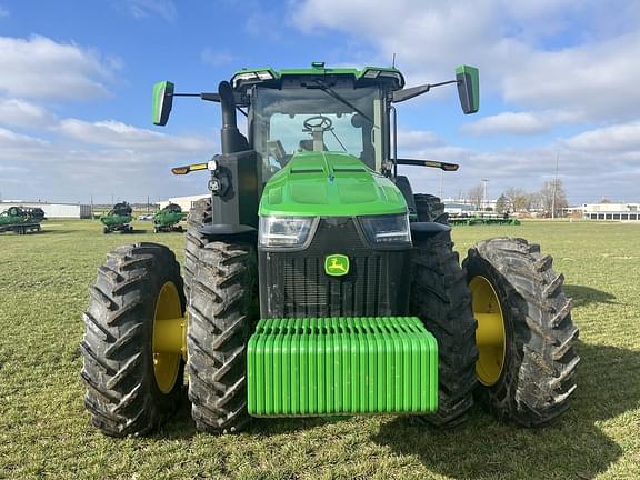 Image of John Deere 8R 370 equipment image 2