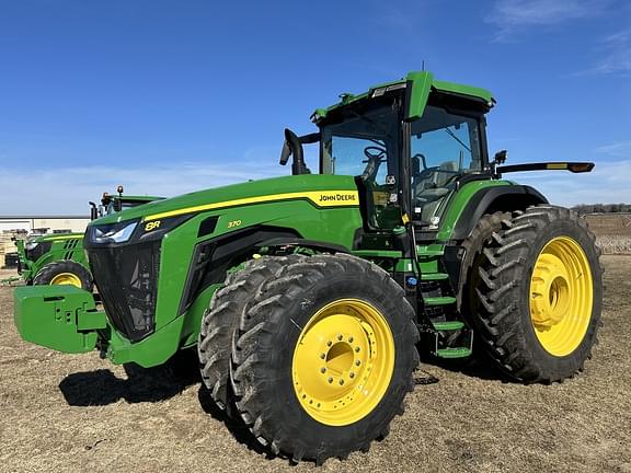 Image of John Deere 8R 370 Primary image