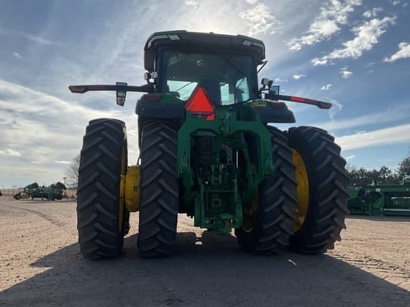 Image of John Deere 8R 370 equipment image 2
