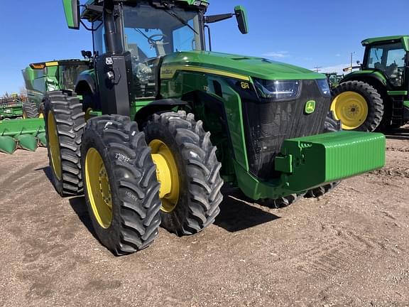Image of John Deere 8R 370 equipment image 1