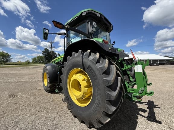 Image of John Deere 8R 370 equipment image 4