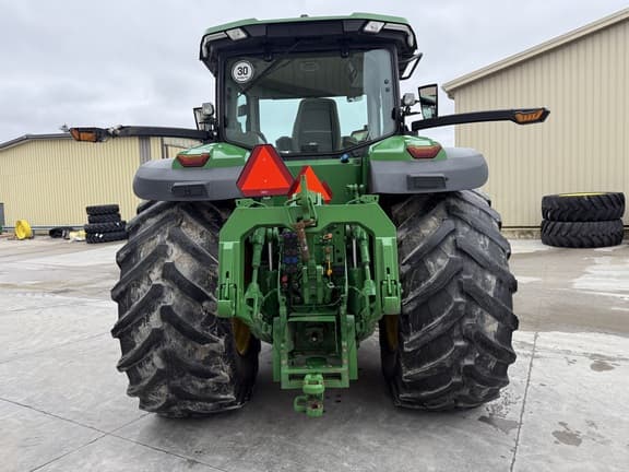 Image of John Deere 8R 370 equipment image 1