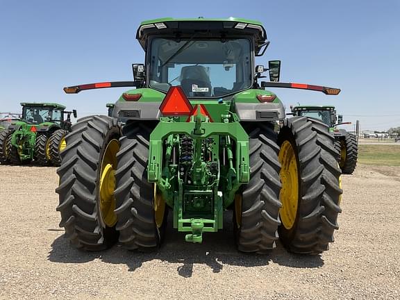 Image of John Deere 8R 370 equipment image 4