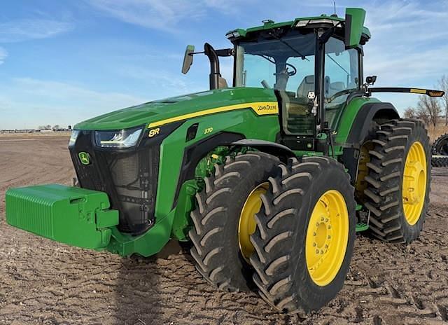 Image of John Deere 8R 370 equipment image 2