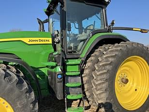 Main image John Deere 8R 370 6