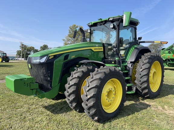 2023 John Deere 8R 370 Equipment Image0